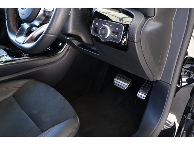 MERCEDES BENZ MERCEDES BENZ A class 2018