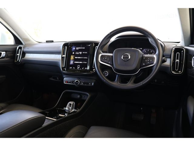 VOLVO VOLVO XC40 2020