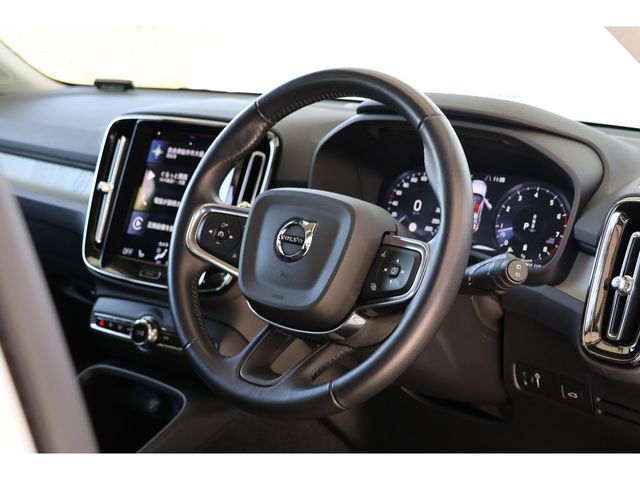 VOLVO VOLVO XC40 2020