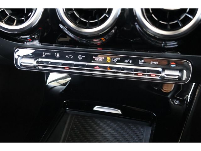 MERCEDES BENZ MERCEDES BENZ A class 2020