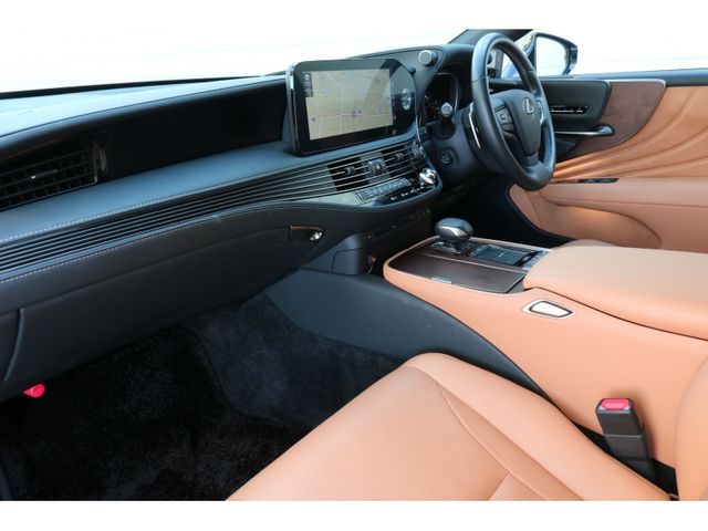 TOYOTA LEXUS LS500 2020