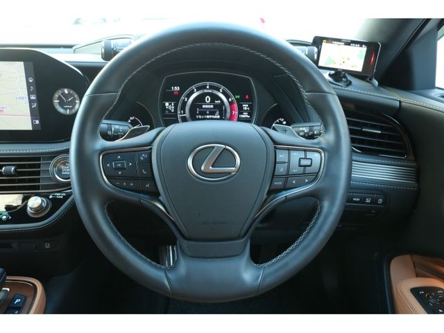 TOYOTA LEXUS LS500 2020