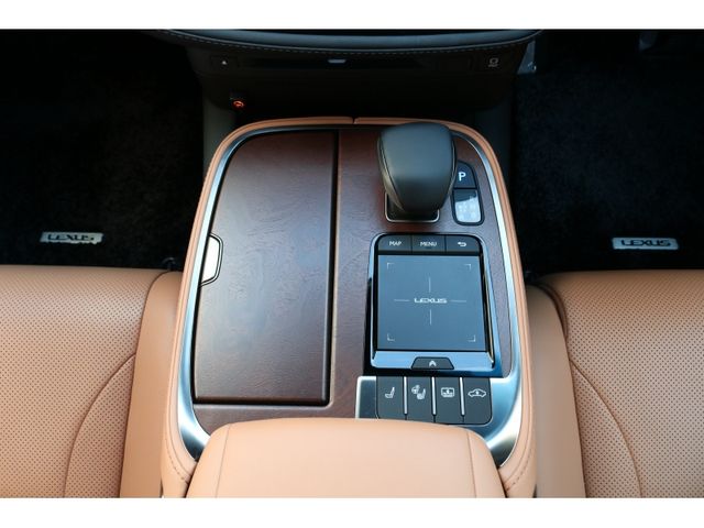 TOYOTA LEXUS LS500 2020