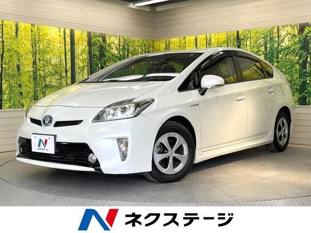 TOYOTA PRIUS 2014