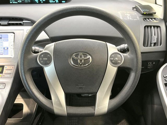 TOYOTA PRIUS 2014