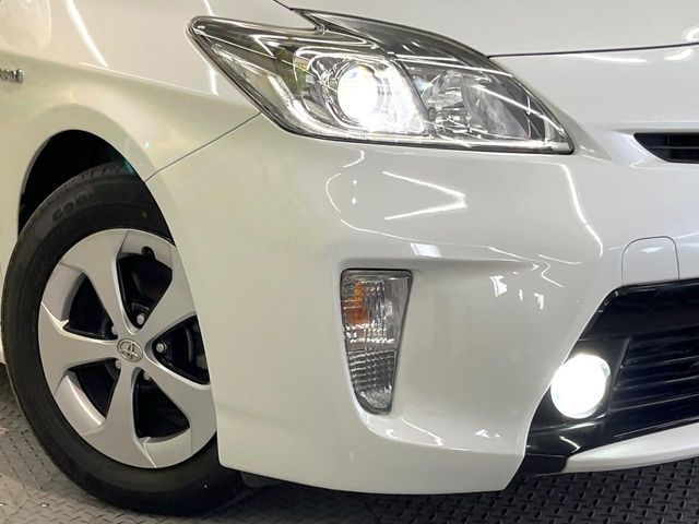TOYOTA PRIUS 2014