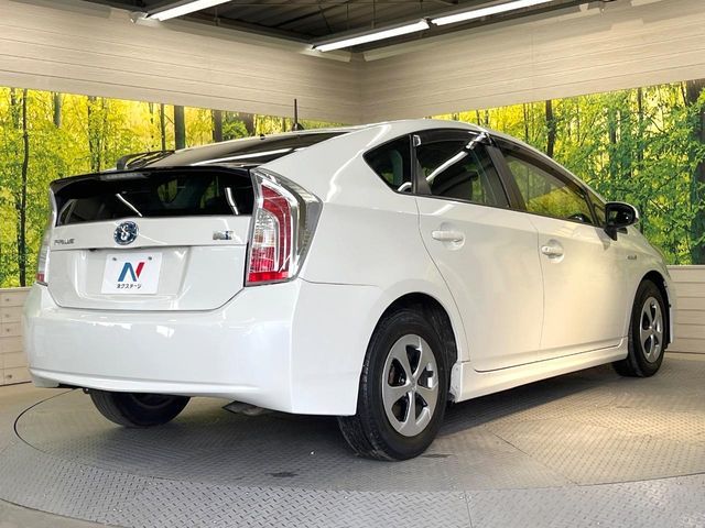 TOYOTA PRIUS 2014