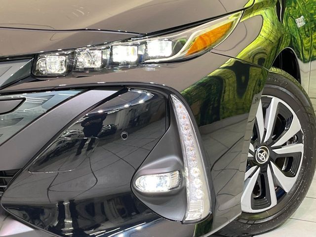 TOYOTA PRIUS PHV 2020