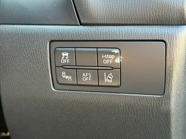 MAZDA AXELA SPORTS 2016