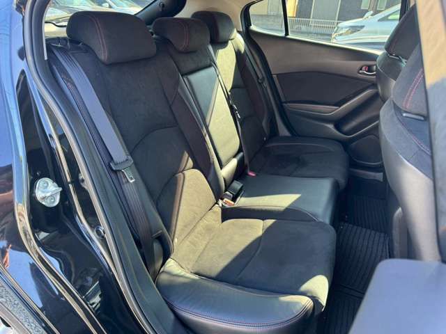 MAZDA AXELA SPORTS 2016