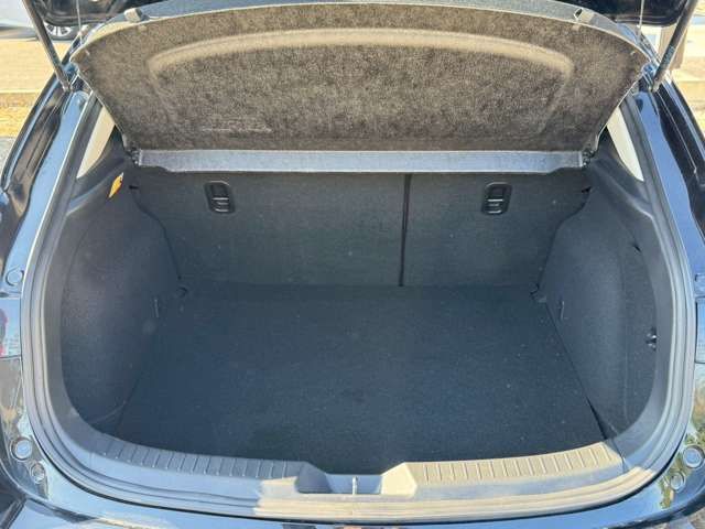 MAZDA AXELA SPORTS 2016