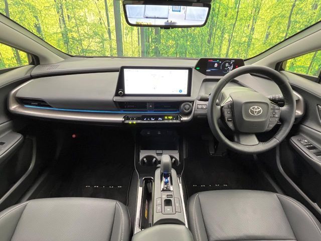 TOYOTA PRIUS 4WD 2024