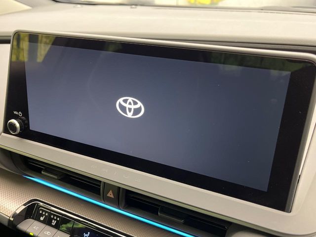 TOYOTA PRIUS 4WD 2024