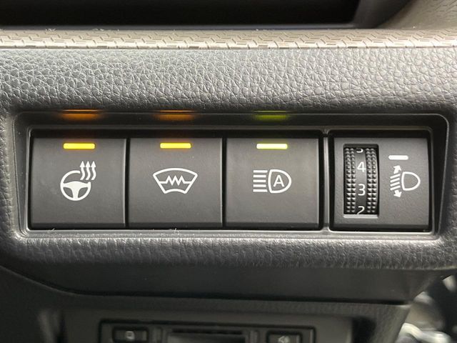 TOYOTA PRIUS 4WD 2024