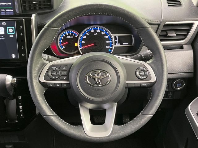 TOYOTA ROOMY 2023