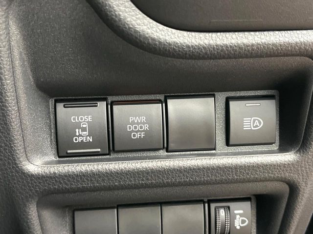 TOYOTA SIENTA HYBRID 2025