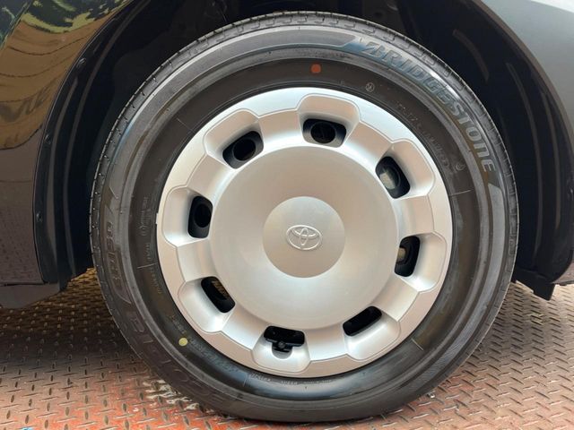 TOYOTA SIENTA HYBRID 2025