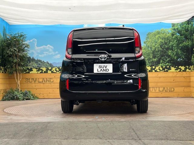 TOYOTA SIENTA HYBRID 2025