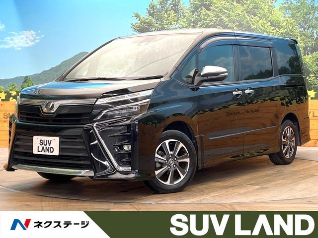 TOYOTA VOXY 2018