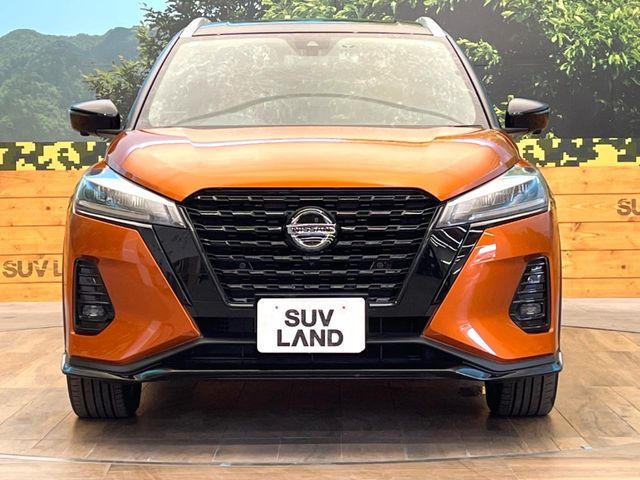 NISSAN KICKS 2021