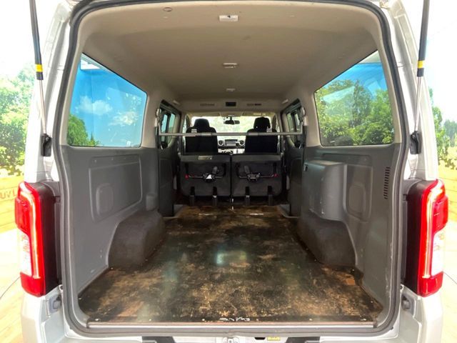 NISSAN NV350 CARAVAN 2020