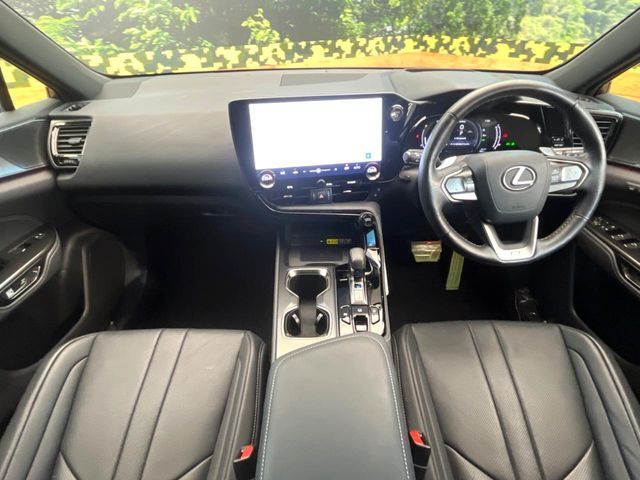 TOYOTA LEXUS NX350h AWD 2023