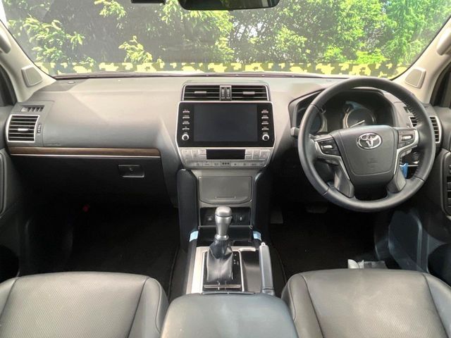 TOYOTA LANDCRUISER PRADO 2023