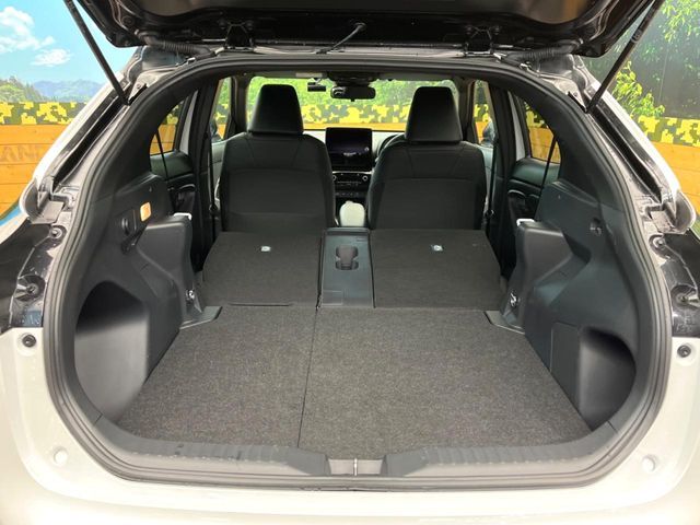 TOYOTA YARIS CROSS 2025