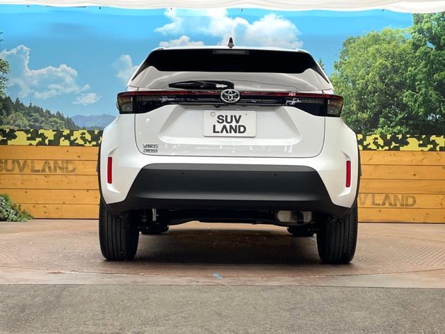 TOYOTA YARIS CROSS 2025