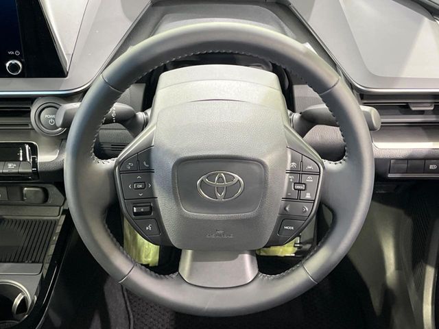 TOYOTA PRIUS 2025