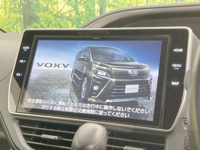 TOYOTA VOXY 2019