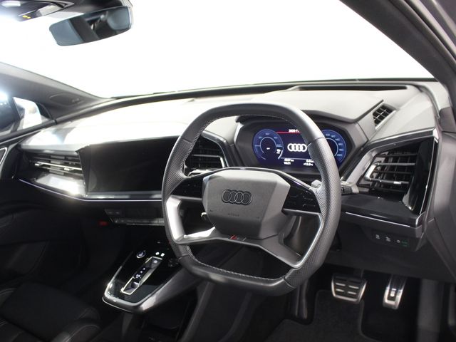 AUDI AUDI Q4 e-tron 2025