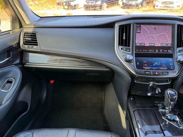 TOYOTA CROWN sedan 2013