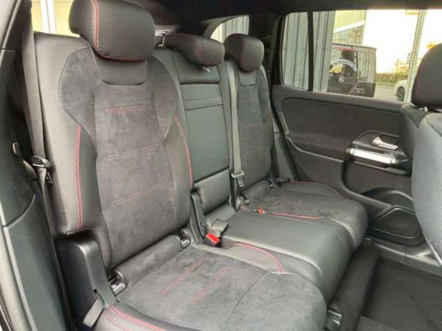 MERCEDES BENZ MERCEDES BENZ GLB 2025