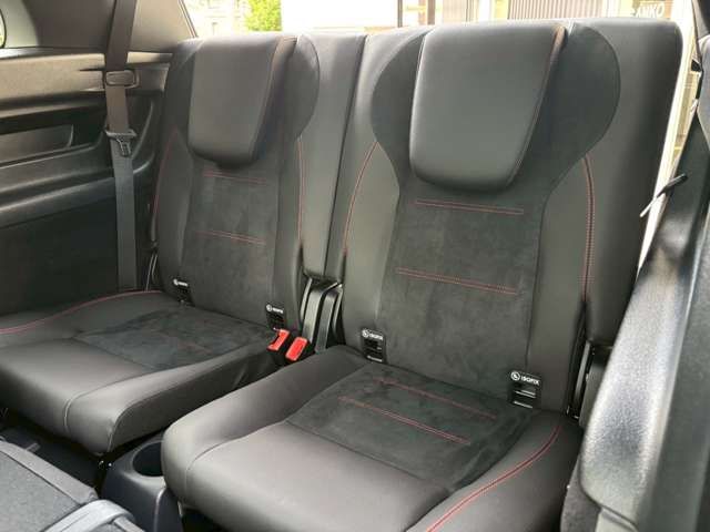 MERCEDES BENZ MERCEDES BENZ GLB 2025