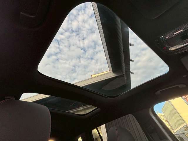 MERCEDES BENZ MERCEDES BENZ GLB 2025