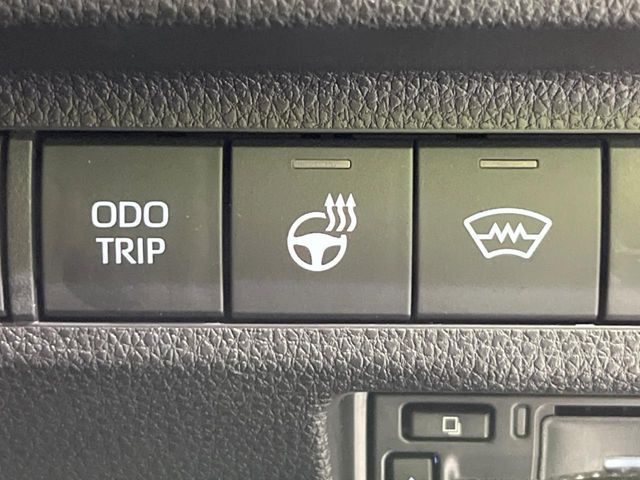 TOYOTA RAV4 4WD 2025