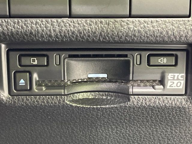 TOYOTA RAV4 4WD 2025