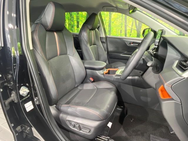 TOYOTA RAV4 4WD 2025