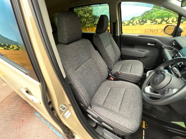 TOYOTA SIENTA HYBRID 2023