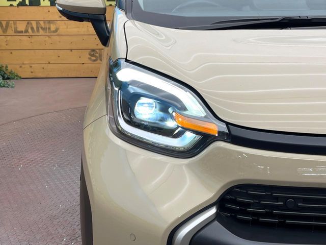 TOYOTA SIENTA HYBRID 2023