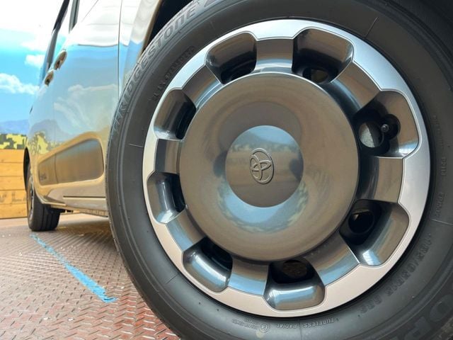 TOYOTA SIENTA HYBRID 2023