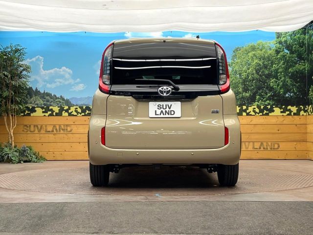 TOYOTA SIENTA HYBRID 2023