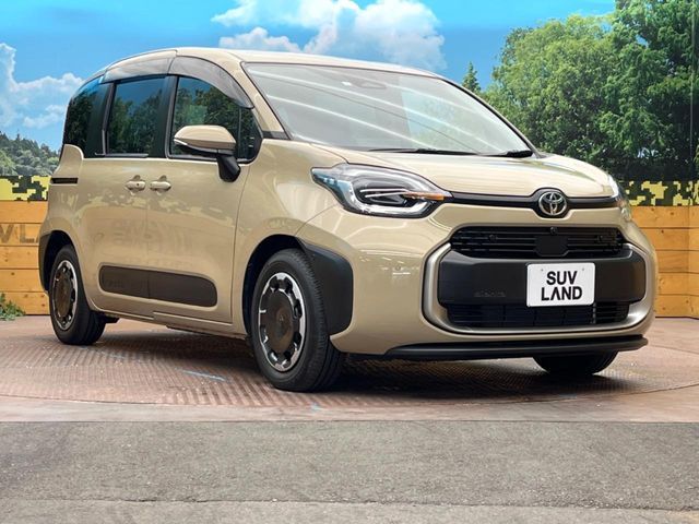 TOYOTA SIENTA HYBRID 2023