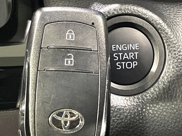 TOYOTA YARIS CROSS 2025