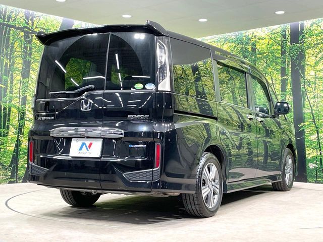 HONDA STEPWAGON SPADA HYBRID 2017