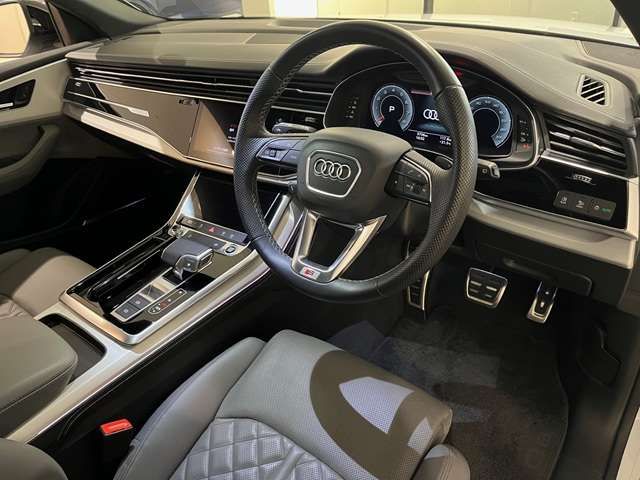AUDI AUDI Q8 2025