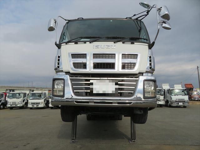 ISUZU GIGA 2011