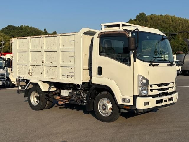 ISUZU FORWARD 2016