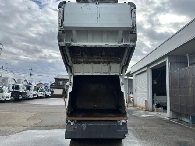 MITSUBISHI CANTER 2018